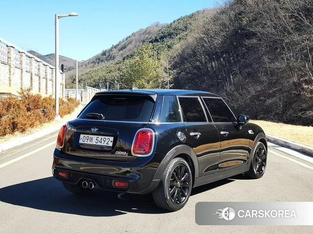 Mini Cooper S id 3698635 из Кореи 13