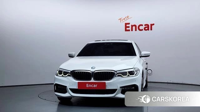 BMW 5 Series (G30) id 4397905 из Кореи 13