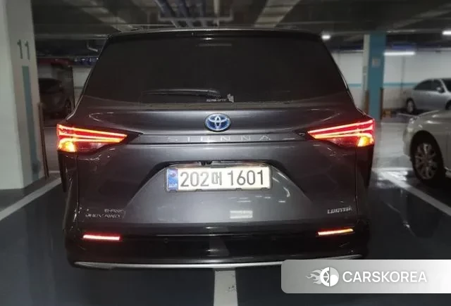 Toyota Sienna 4th Generation 2025 Серый из Кореи, фото 3