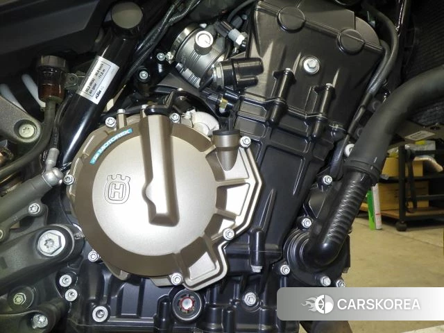 Engine photo