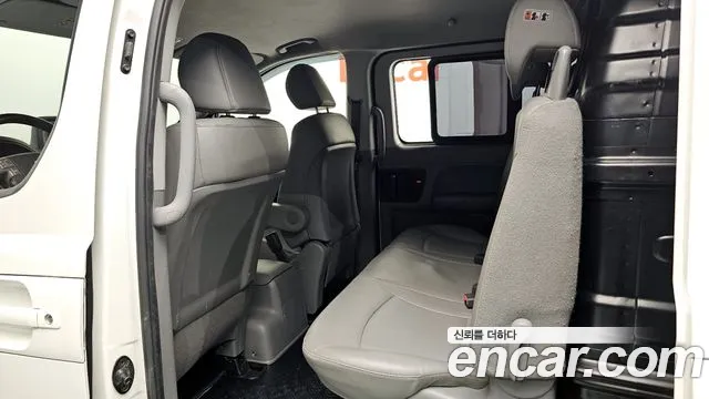 Hyundai The New Grand Starex id 2677480 из Кореи 13