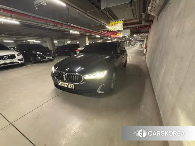 BMW 5 Series (G30) 2021 Черный из Кореи, фото 4