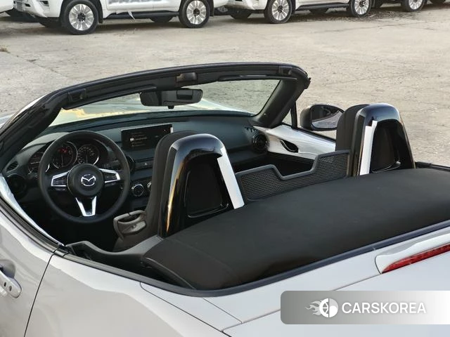 Mazda MX-5 2025 Серебристо-серый из Китая, фото 3