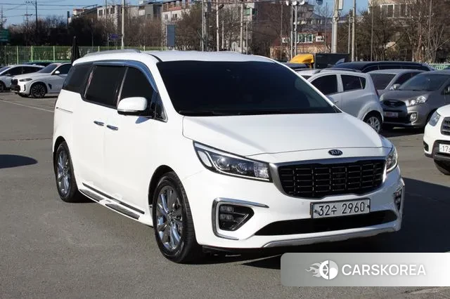 Kia The New Carnival id 3651419 из Кореи 12