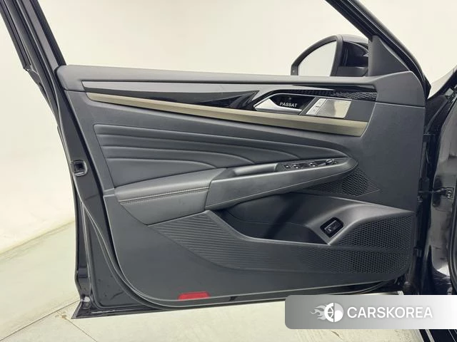 Volkswagen Passat id 4258561 из Китая 21