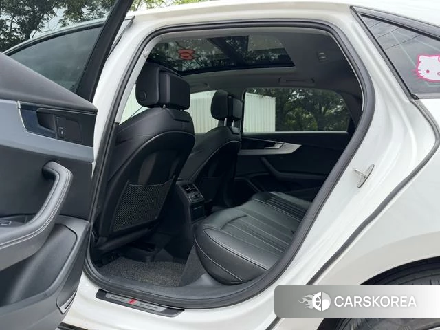 Audi A4L 2022 Белый из Китая, фото 4