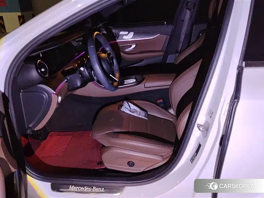 Mercedes-Benz E-Class id 4547456 из Китая 9