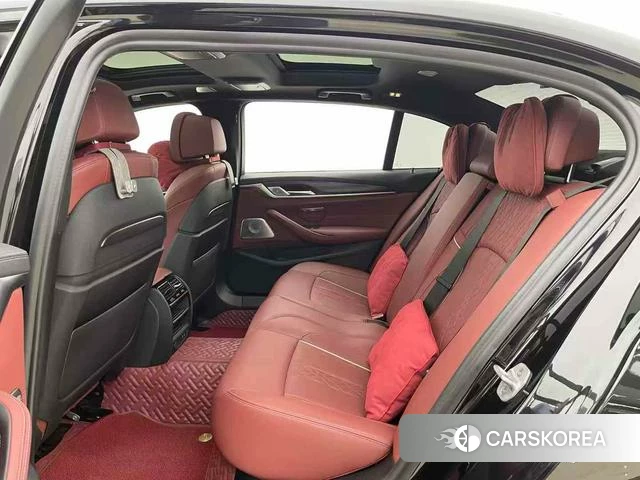 BMW 5 series PHEV 2021 Черный из Китая, фото 3