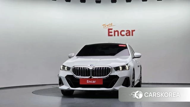 BMW 5 Series (G60) id 4719489 из Кореи 23