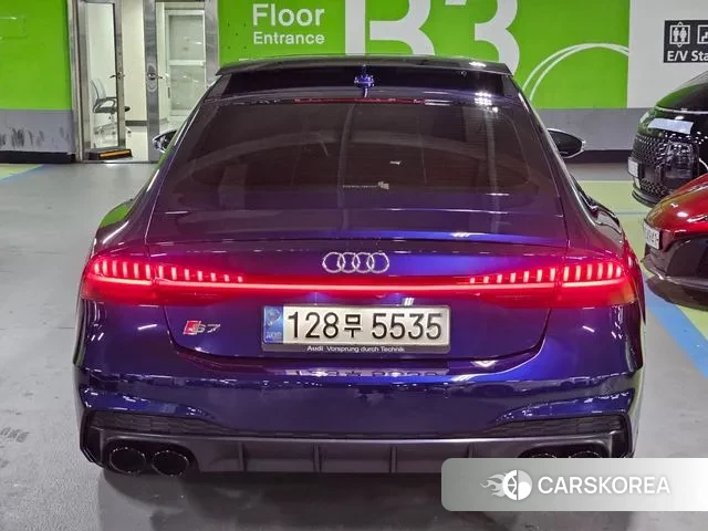 Audi S7 (4K) id 3041395 из Кореи 13