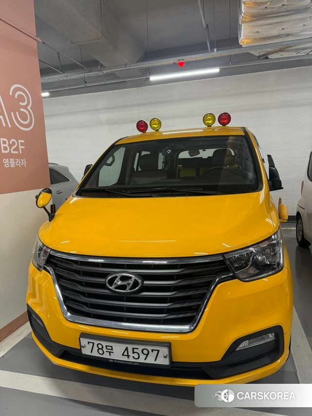 Hyundai The New Grand Starex 2018 Желтый из Кореи, фото 3