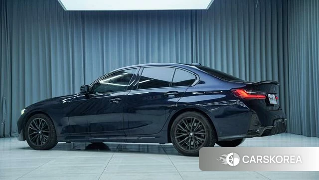 BMW 3 series 2023 Черный из Китая, фото 3