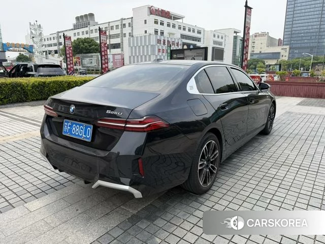 BMW 5 series 2024 Черный из Китая, фото 3