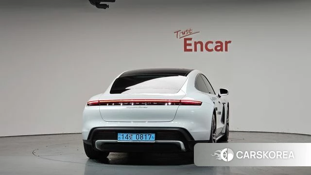Porsche Taycan id 4019013 из Кореи 13