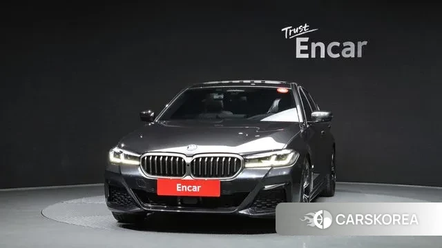 BMW 5 Series (G30) id 3690833 из Кореи 13