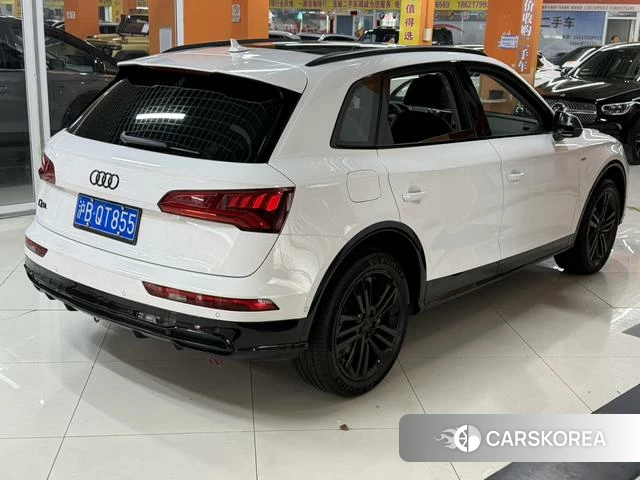 Audi Q5L 2020 Белый из Китая, фото 4