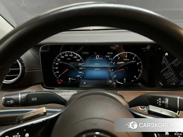 Mercedes-Benz E-class id 4263516 из Китая 10