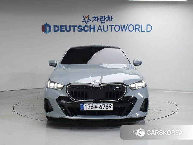 BMW 5 Series (G60) id 4554616 из Кореи 12