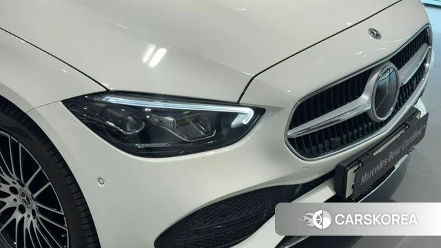 Mercedes-Benz C-Class W206 2026 Белый из Кореи, фото 3