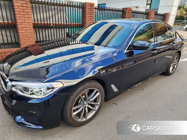 BMW 5 Series (G30) id 3520581 из Кореи 13