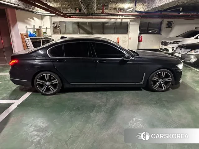 BMW 7 Series (G11) 2021 Черный из Кореи, фото 3