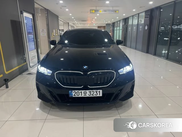 BMW 5 Series (G60) id 4349406 из Кореи 13