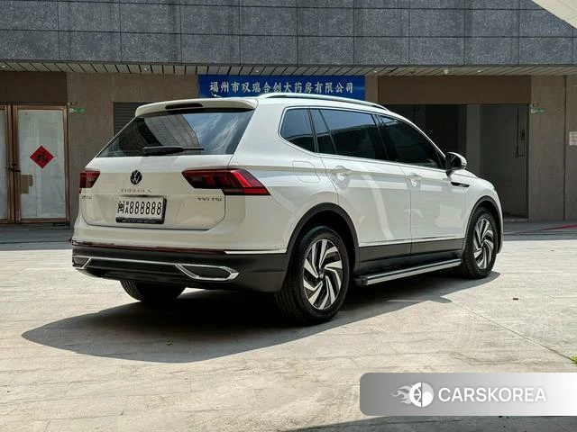 Volkswagen Tiguan L 2022 Белый из Китая, фото 3