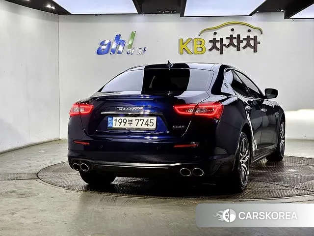 Maserati Ghibli id 3239138 из Кореи 13
