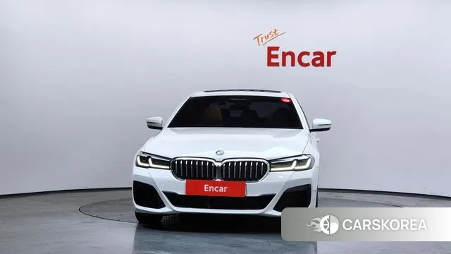 BMW 5 Series (G30) id 3685780 из Кореи 13