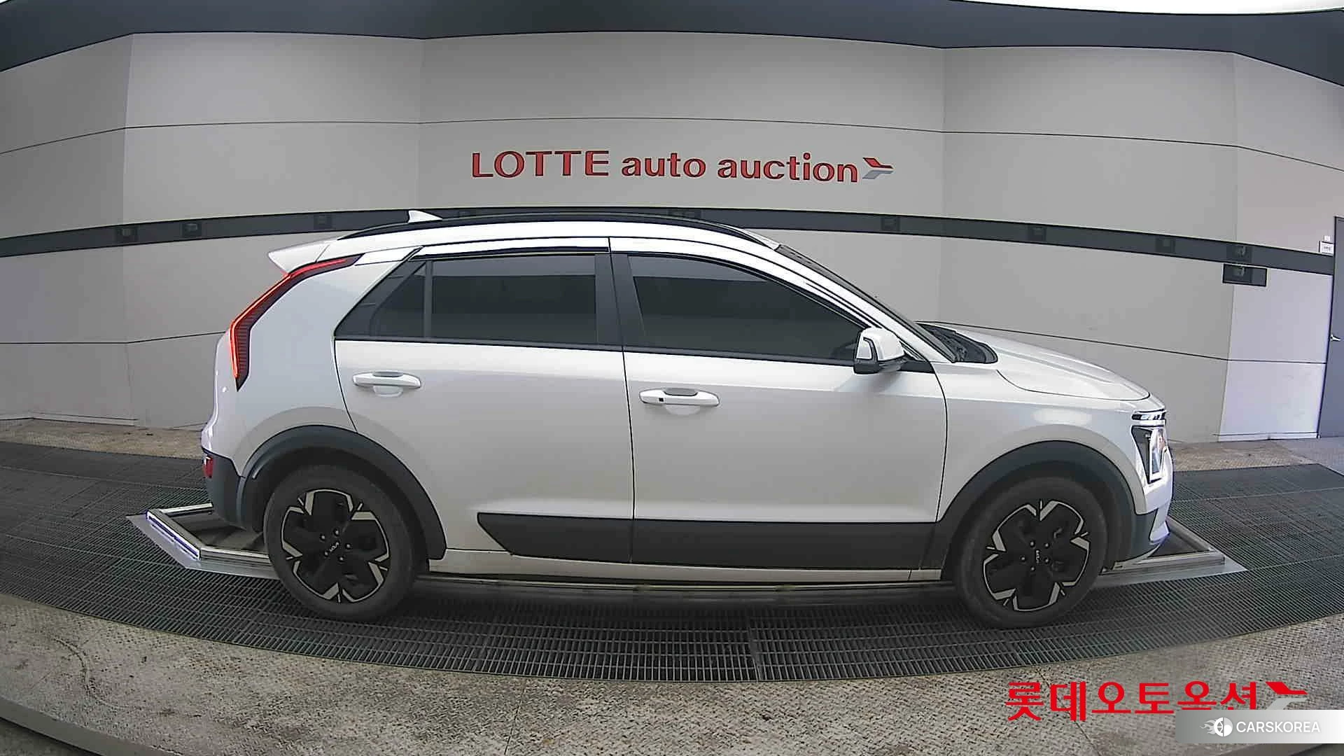 Kia Niro EV id 3881987 из Кореи 23