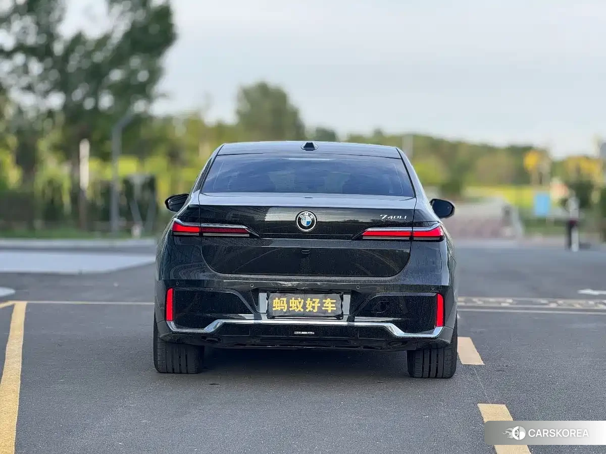 BMW 7 series 2026 Черный из Китая, фото 3