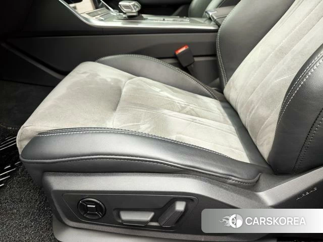 Audi A6L id 3939261 из Китая 12