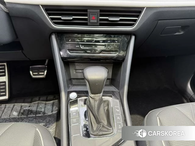 Volkswagen Tiguan L id 4263192 из Китая 9