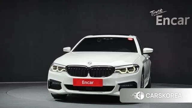 BMW 5 Series (G30) id 3692299 из Кореи 13