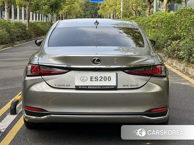 Lexus ES 2024 Серебристо-серый из Китая, фото 6