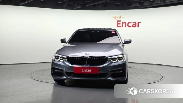 BMW 5 Series (G30) id 3911823 из Кореи 13