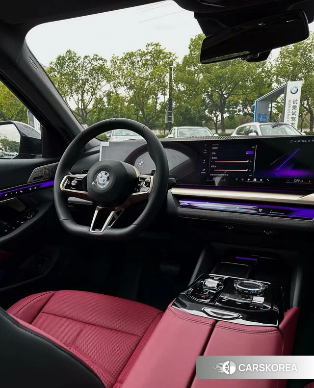 BMW 5 series 2025 Черный из Китая, фото 3