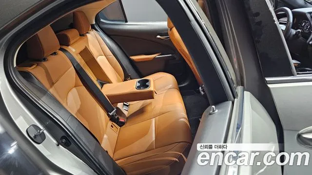 Lexus UX250h id 2672429 из Кореи 13