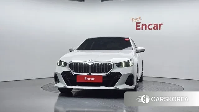 BMW 5 Series (G60) id 3605510 из Кореи 13