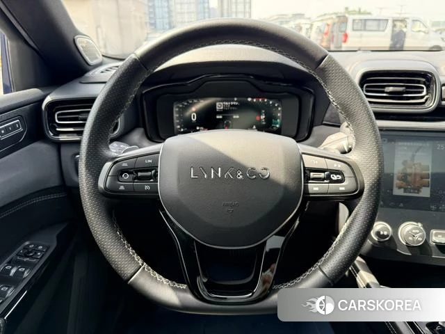 Lynk 03 id 4253424 из Китая 17
