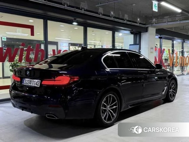 BMW 5 Series (G30) id 4338534 из Кореи 13