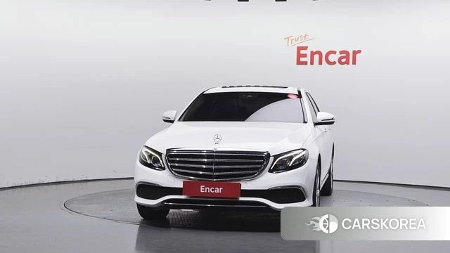 Mercedes-Benz E-Class W213 id 4525413 из Кореи 23