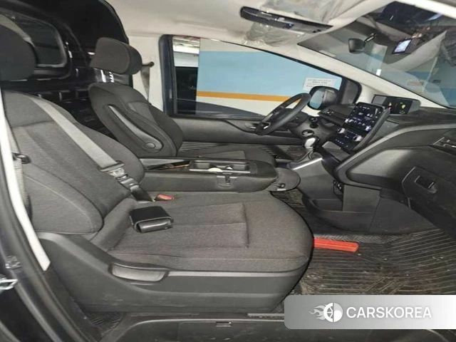 Hyundai Staria 2024 Серый из Кореи, фото 3