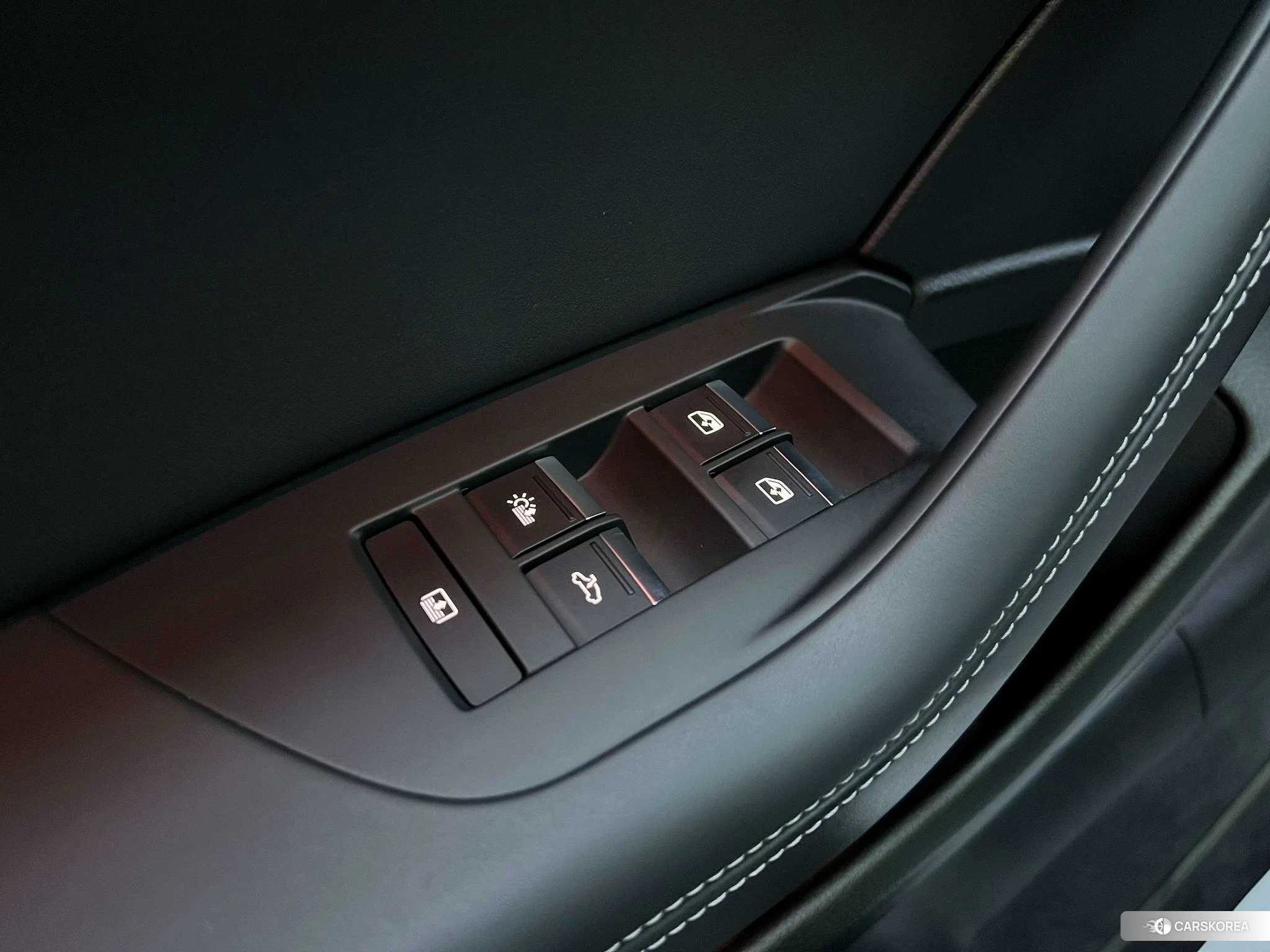 Audi A6L id 4461463 из Китая 23
