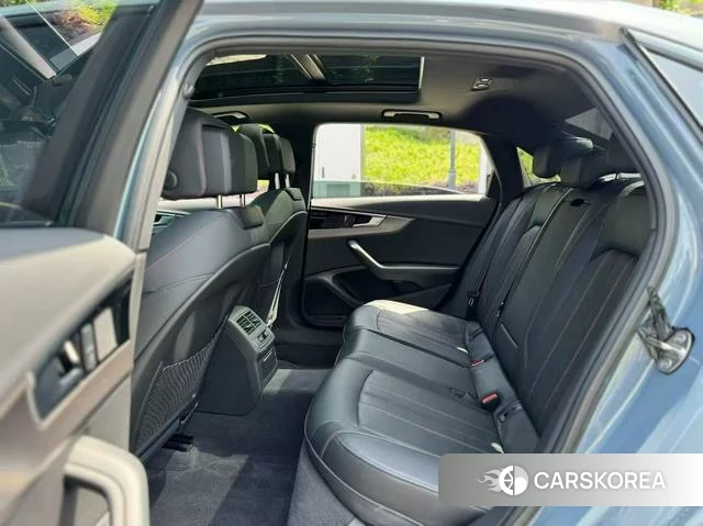 Audi A4L 2023 Синий из Китая, фото 3