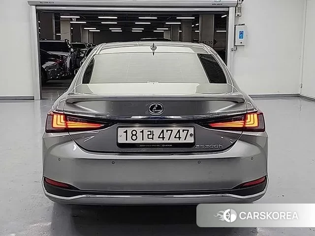 Lexus ES300h 7th generation 2023 Песочный из Кореи, фото 3