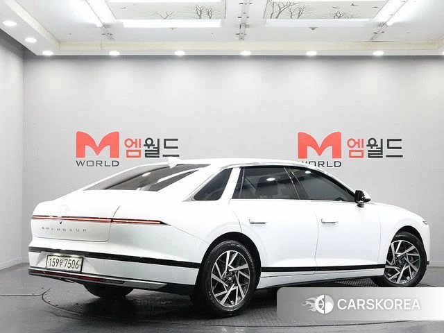 Hyundai Grandeur (GN7) id 4248696 из Кореи 13