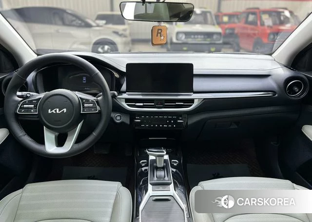 Kia K3 2022 Белый из Китая, фото 4