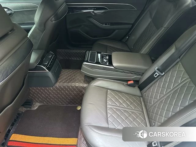 Audi A8 id 4235032 из Китая 16