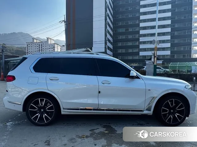 BMW X7 (G07) 2022 Белый из Кореи, фото 5